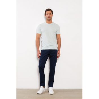 Pantaloni slim fit