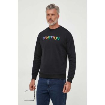 United Colors of Benetton hanorac de bumbac barbati, culoarea negru, cu imprimeu