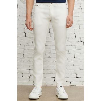 Pantaloni slim fit