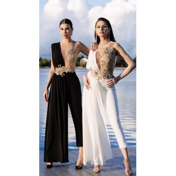 Salopeta neagra cu trena si broderie in partea superioara