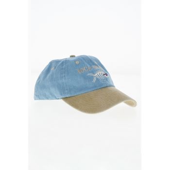 . Sapca brodata de denim