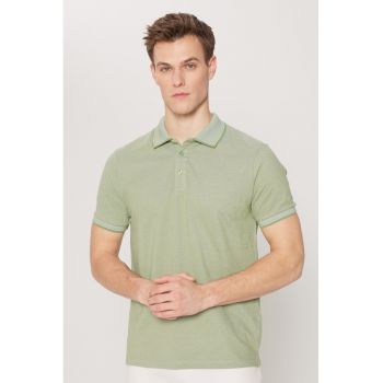 Tricou polo slim fit cu fenta cu nasturi