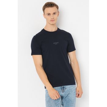 Tricou slim fit cu decolteu la baza gatului