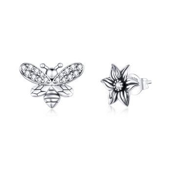 Cercei din argint Asymmetric Bee & Petunia de firma originali