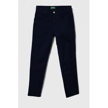 United Colors of Benetton pantaloni copii culoarea albastru marin, neted