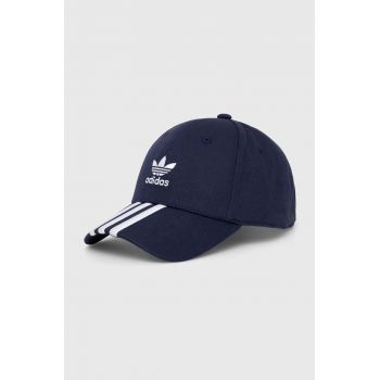 adidas Originals șapcă de baseball din bumbac culoarea albastru marin, cu imprimeu de firma originala