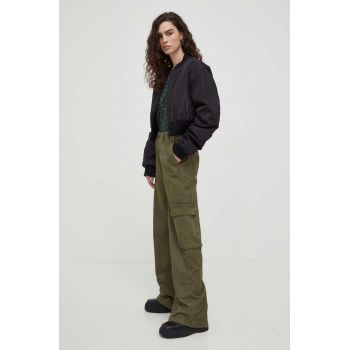 Levi's pantaloni de bumbac BAGGY CARGO culoarea verde, drept, medium waist