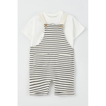 Set de salopeta si tricou cu imprimeu