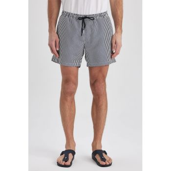 Pantaloni scurti de baie cu model in dungi si snur de ajustare in talie