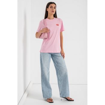 Tricou lejer cu imprimeu logo pe spate