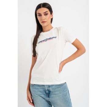 Tricou cu decolteu la baza gatului si logo Pita