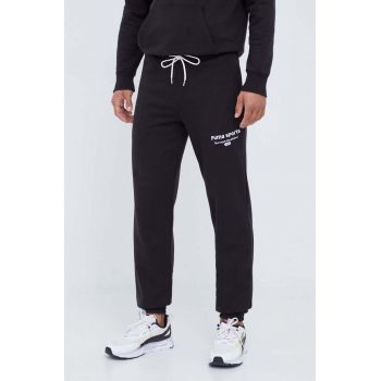 Puma pantaloni de trening din bumbac culoarea negru, cu imprimeu