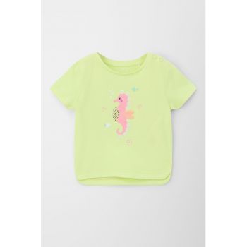 Tricou cu imprimeu si terminatie rotunjita