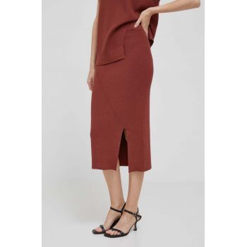 Dkny fusta culoarea rosu, maxi, drept ieftina