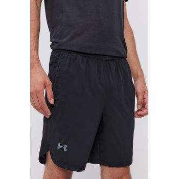 Under Armour pantaloni scurți de alergare Launch culoarea negru