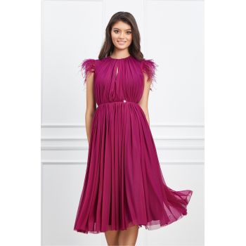 Rochie Dy Fashion bordo cu pene la umeri