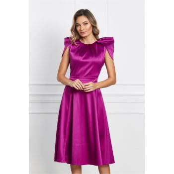 Rochie Dy Fashion magenta cu umeri ascutiti la reducere