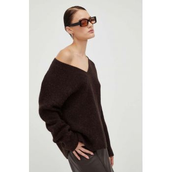 Gestuz pulover de lana femei, culoarea maro