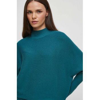 Medicine pulover femei, culoarea verde, light, cu turtleneck de firma original