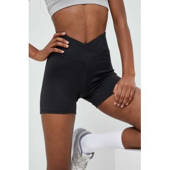 Reebok pantaloni scurți de antrenament Workout Ready culoarea negru, neted, high waist ieftini