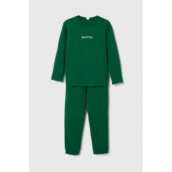 United Colors of Benetton pijamale de bumbac pentru copii culoarea verde, cu imprimeu ieftine