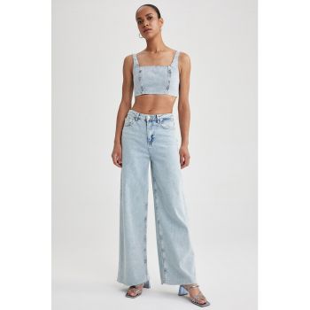 Top crop de denim cu aspect decolorat ieftin