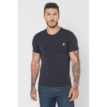 Tricou slim fit cu decolteu la baza gatului