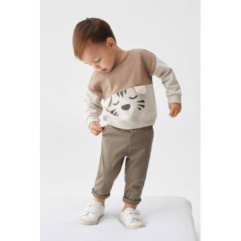 Bluza sport cu decolteu la baza gatului Flap