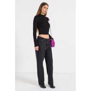 Bluza crop cu logo discret