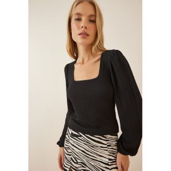 Bluza cu decolte patrat