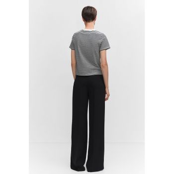 Tricou cu decolteu la baza gatului si model in dungi Rayac