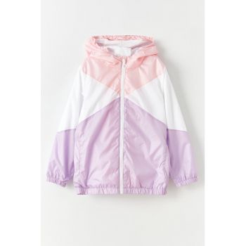 Jacheta usoara cu gluga si model colorblock