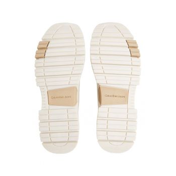 Pantofi sport cu aspect masiv si logo