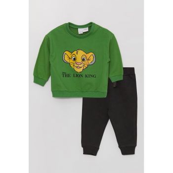 Set de bluza sport si pantaloni cu imprimeu Lion King