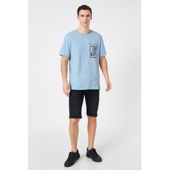 Tricou de bumbac cu model grafic