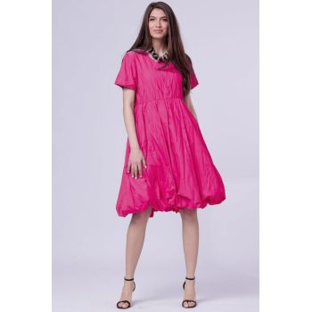 Rochie gogosar din vascoza creponata, taiata in talie, fucsia