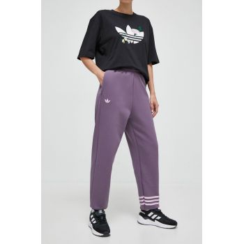 adidas Originals pantaloni de trening culoarea violet, cu imprimeu