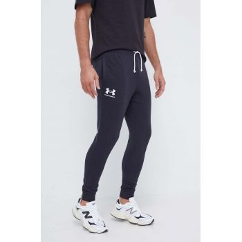 Under Armour pantaloni de trening culoarea negru, cu imprimeu