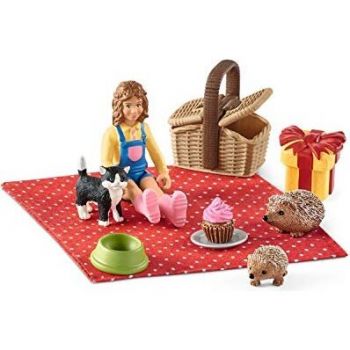 Jucarie Farm World birthday picnic, toy figure