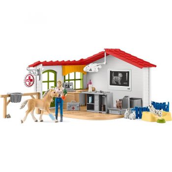Jucarie Farm World veterinary practice with pets, toy figure