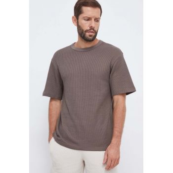 Reebok Classic tricou barbati, culoarea maro, neted ieftin