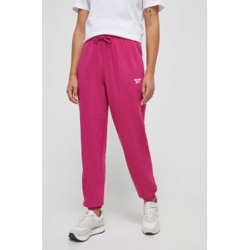 Reebok pantaloni de trening culoarea roz, neted la reducere