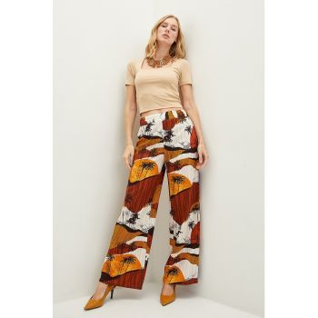 Pantaloni ampli cu model tropical