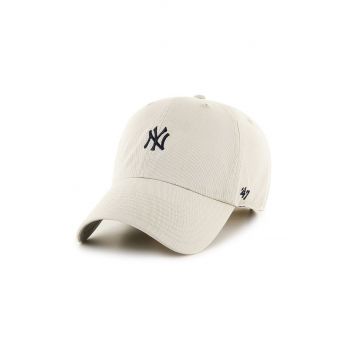 47brand șapcă MLB New York Yankees culoarea alb, cu imprimeu B-BSRNR17GWS-NT ieftina
