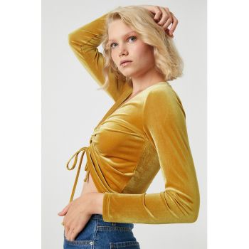 Bluza crop de catifea