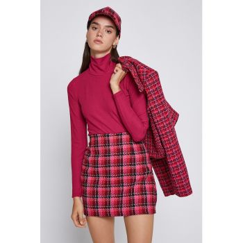 Bluza cu guler inalt si aspect texturat