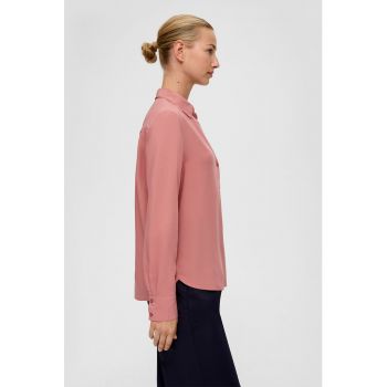 Bluza vaporoasa cu fenta cu nasturi