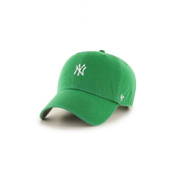 47brand șapcă de baseball din bumbac MLB New York Yankees culoarea verde, cu imprimeu  B-BSRNR17GWS-KY