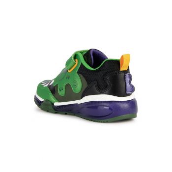 Pantofi sport cu velcro si model
