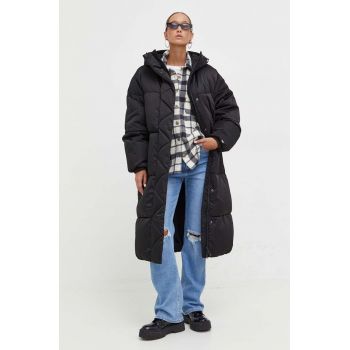 Tommy Jeans geacă femei, culoarea negru, de iarna, oversize DW0DW16587 de firma originala